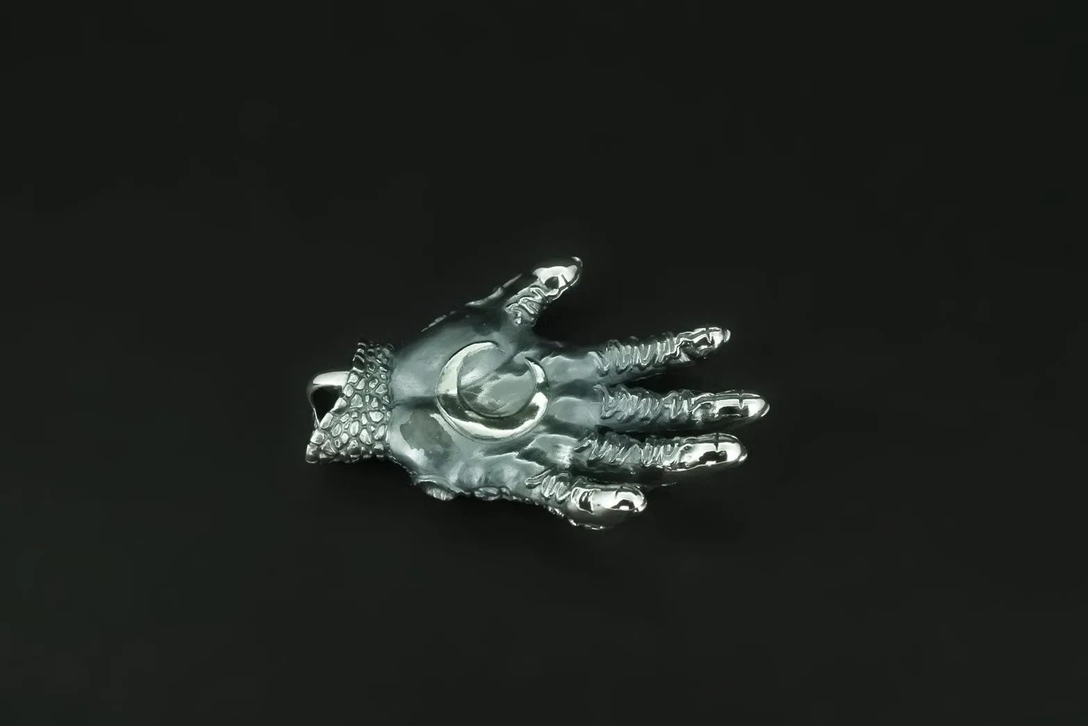 IC x Nil:GRAVE Chapi Monster Silver Hand Pendant