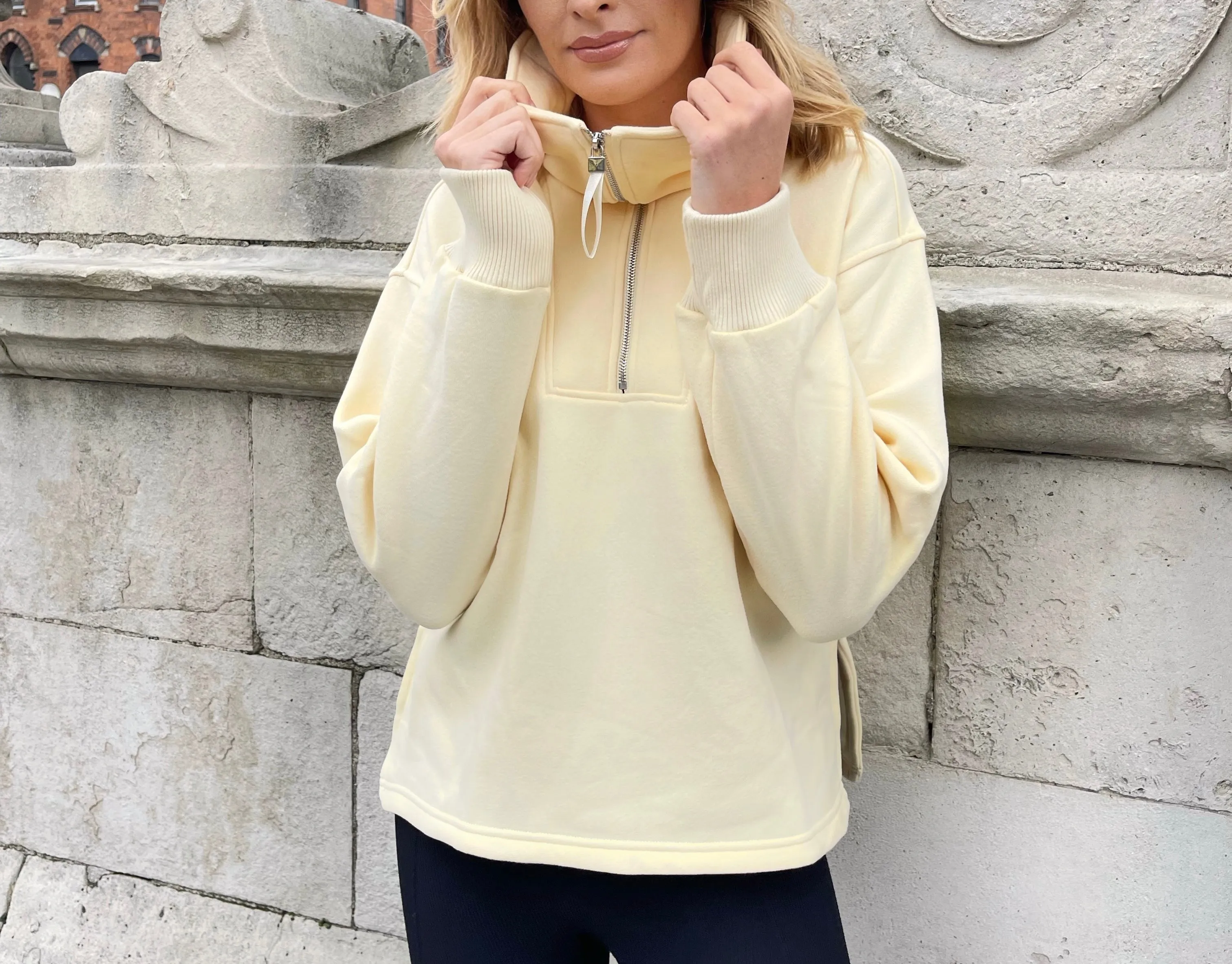 Laila Half-Zip Sweatshirt - Pale Lemon