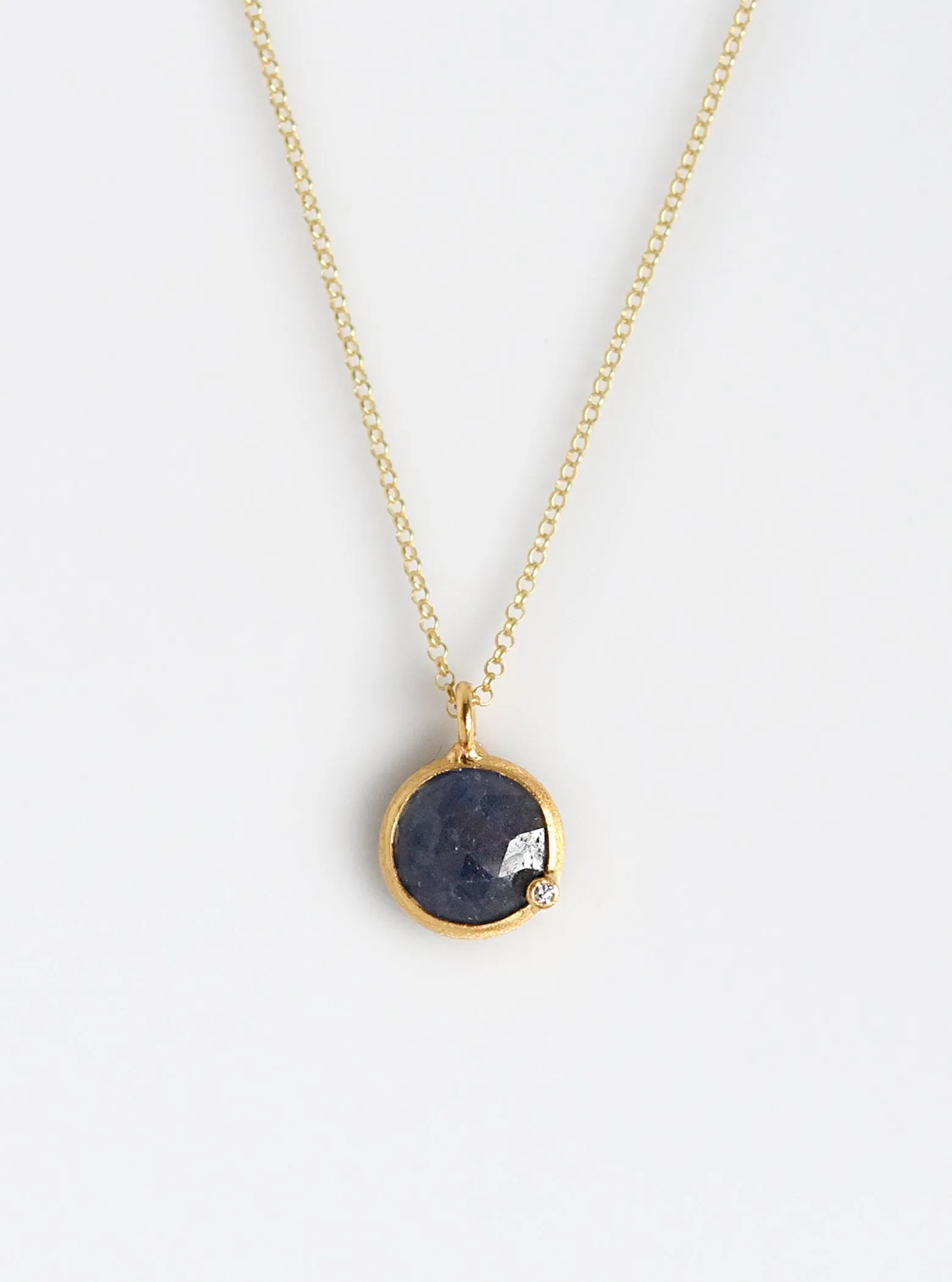 Mini Natural Sapphire with Diamond Round Necklace