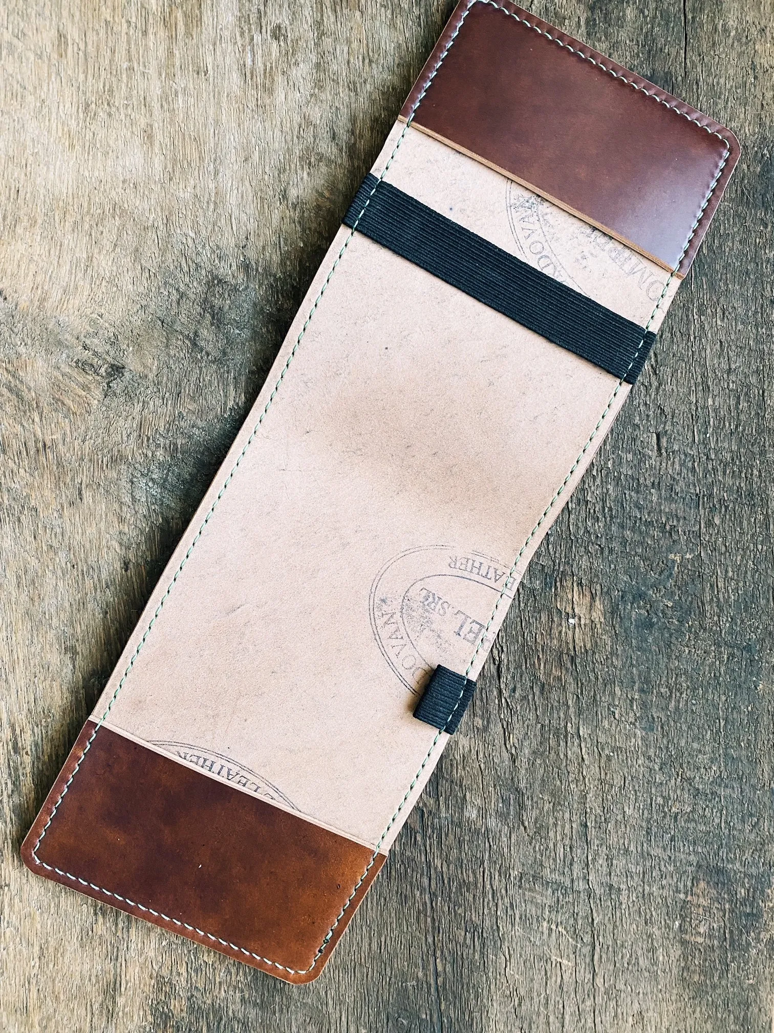 Single Barrel Collection  Yardage Book / Scorecard Holder in Compiel Shell Cordovan Marbled Brown