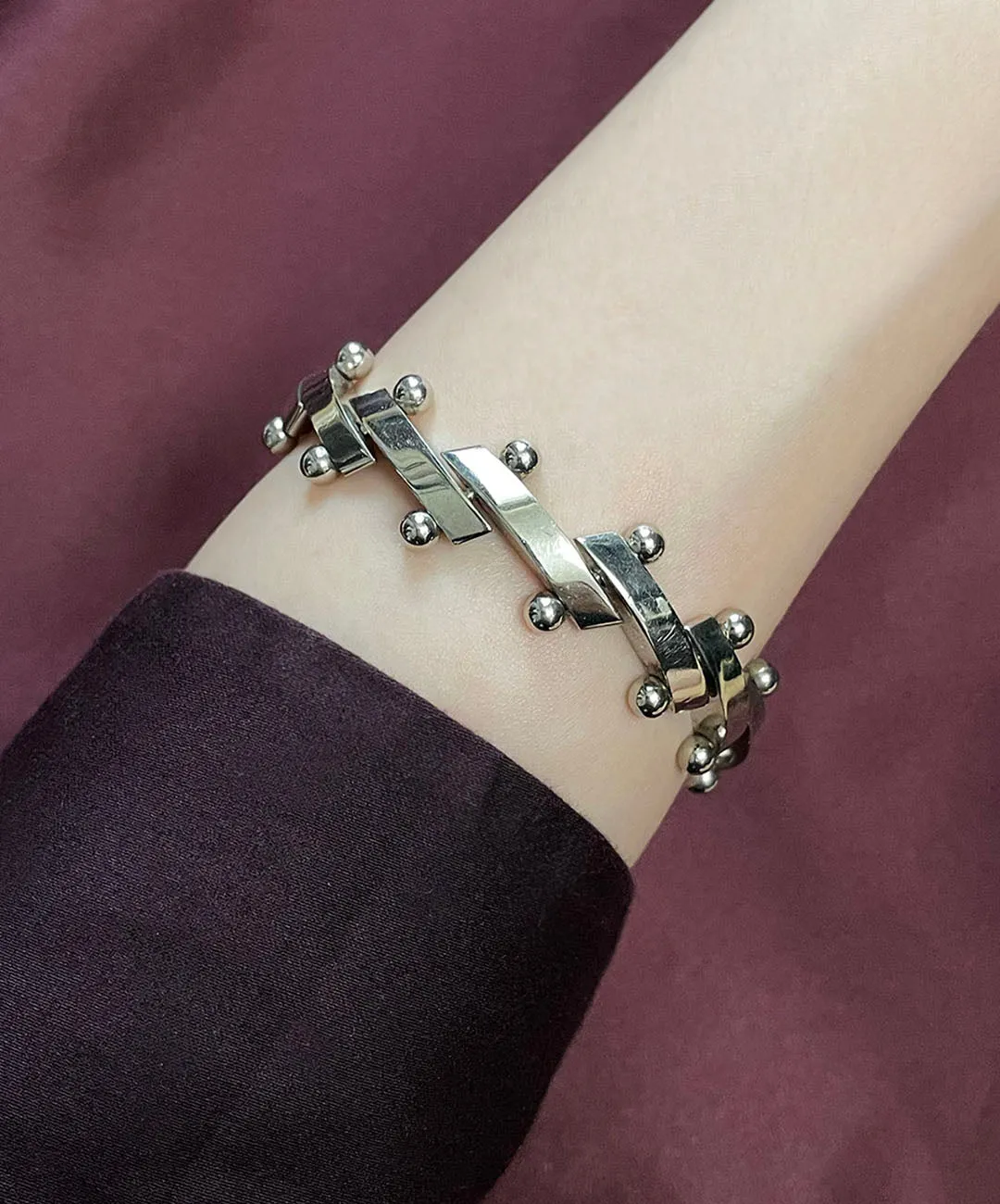 【USA輸入】ヴィンテージ シルバートーン アブストラクト ブレスレット/Vintage Silver Abstract Bracelet