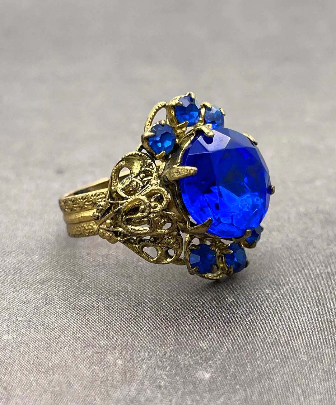 【USA輸入】ヴィンテージ ロイヤルブルー ビジュー リング/Vintage Royal Blue Bijou Ring