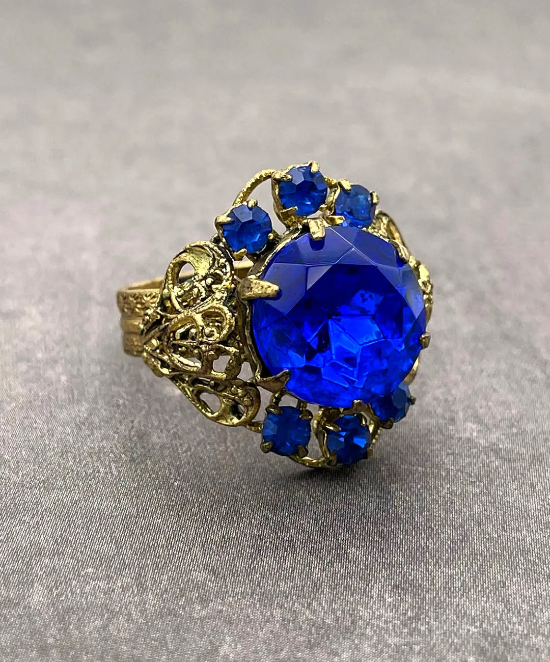 【USA輸入】ヴィンテージ ロイヤルブルー ビジュー リング/Vintage Royal Blue Bijou Ring