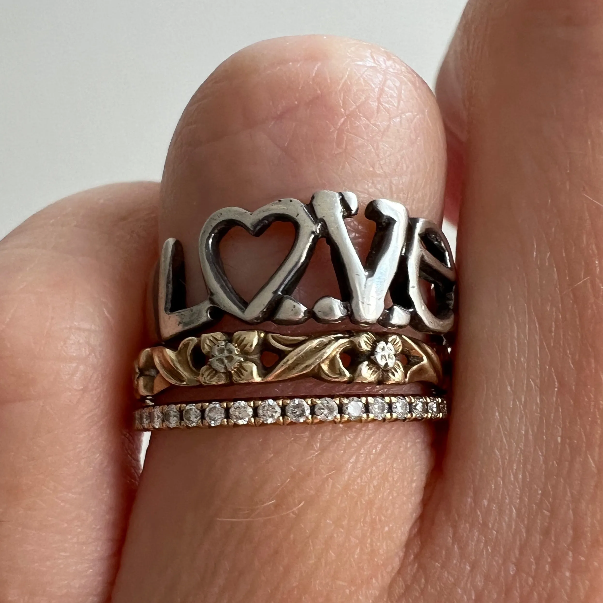 V I N T A G E // punctuated LOVE / sterling silver LOVE word ring / size 6.25