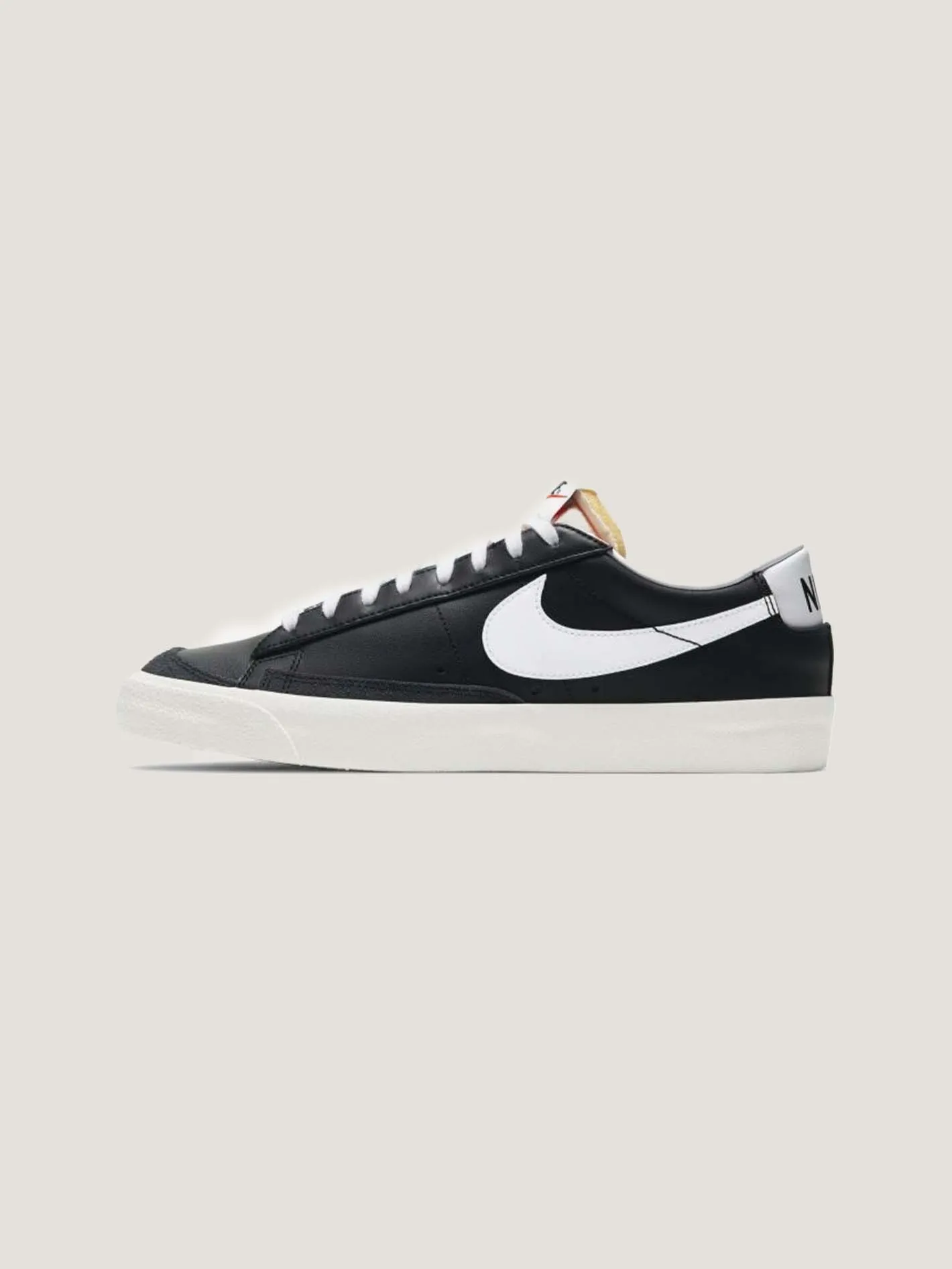 ZAPATILLA NIKE HOMBRE BLAZER LOW '77 VNTG